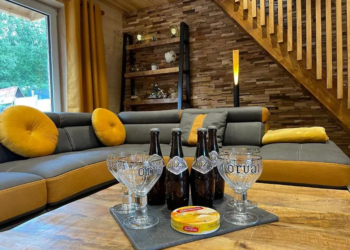 La Petite Maison Au Bord De L\'Eau